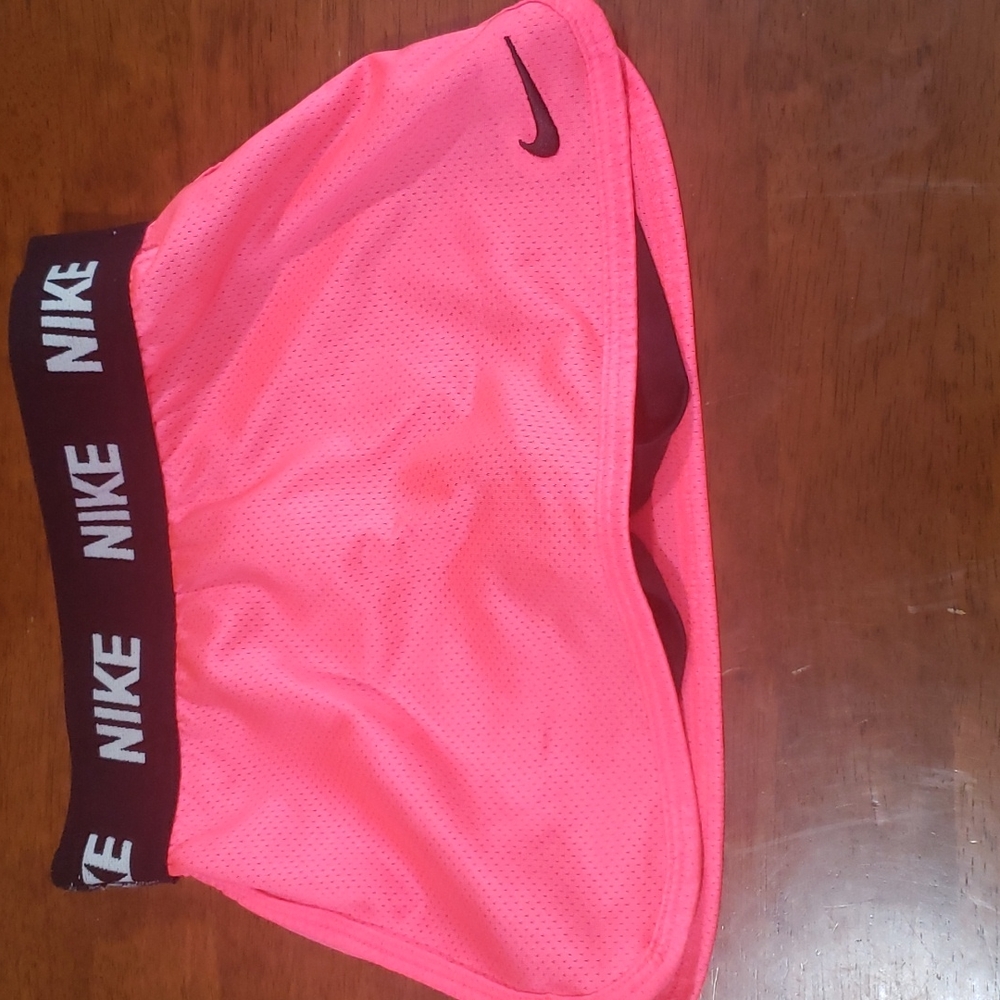 Girls nike squort